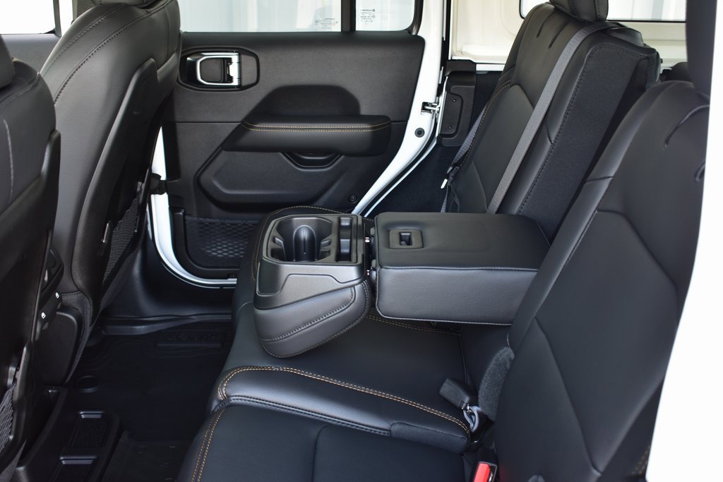 New 2025 Jeep Wrangler Sahara image 22