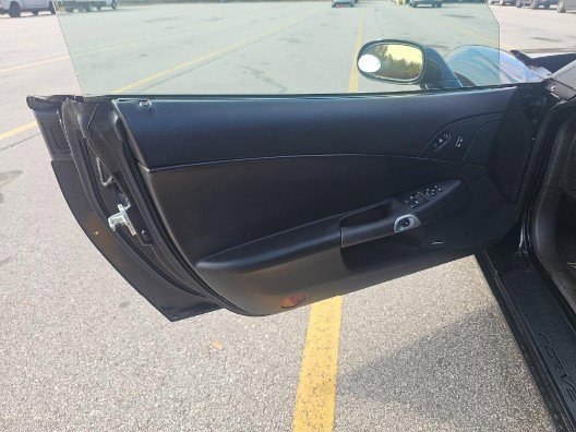 Used 2007 Chevrolet Corvette Convertible w/ Preferred Equipment Group image 17