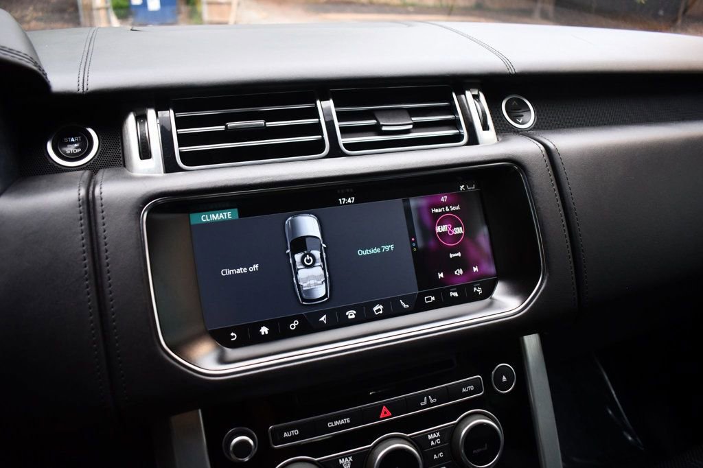 Used 2017 Land Rover Range Rover Long Wheelbase Autobiography image 24