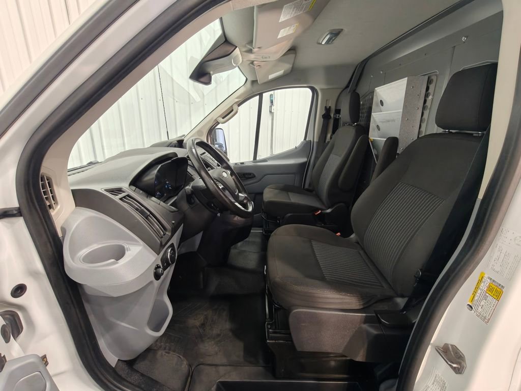 Used 2017 Ford Transit 150 130 Low Roof RWD image 32