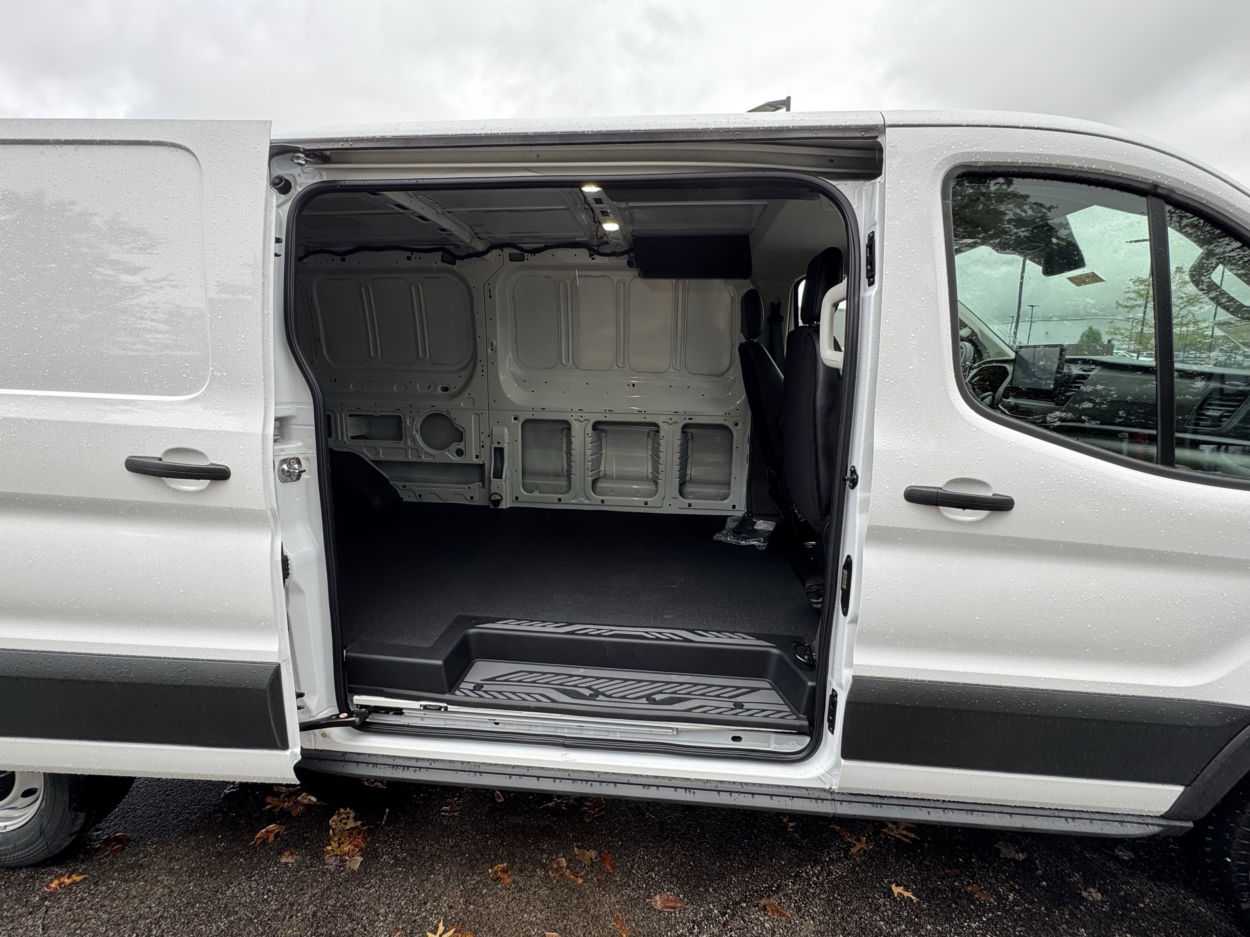 New 2025 Ford Transit 250 Low Roof image 6