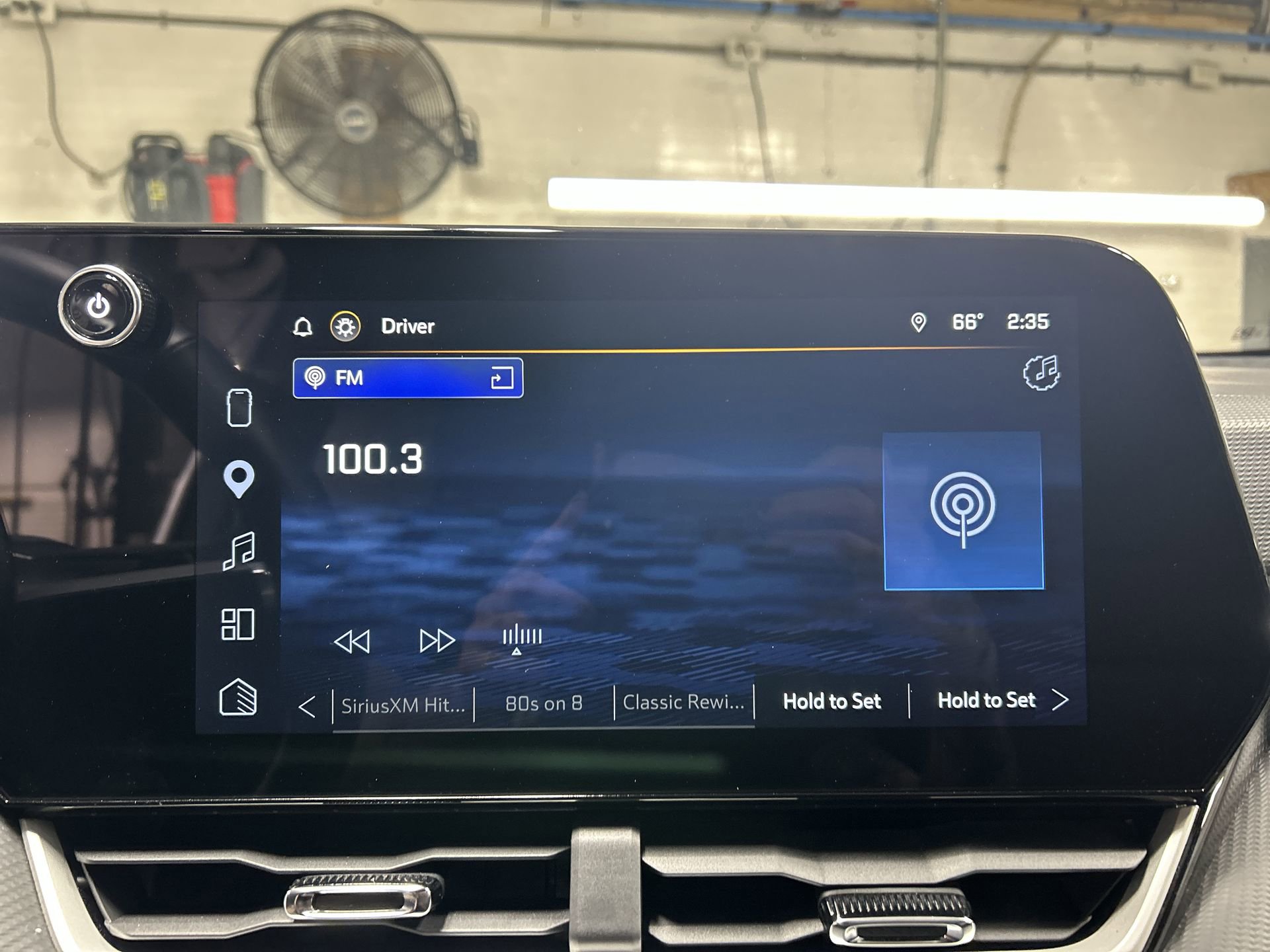 Certified 2025 Chevrolet Equinox LT AWD/4WD image 14
