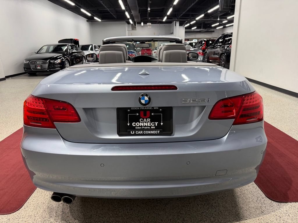 Used 2011 BMW 328i Convertible RWD image 14