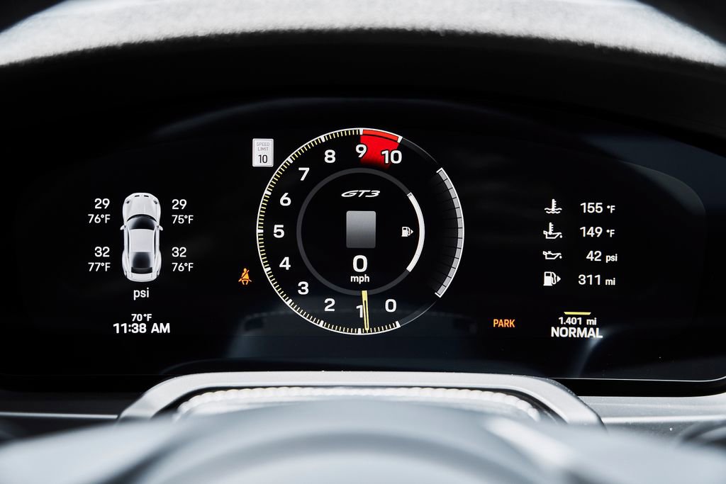 Used 2025 Porsche 911 GT3 RWD image 59