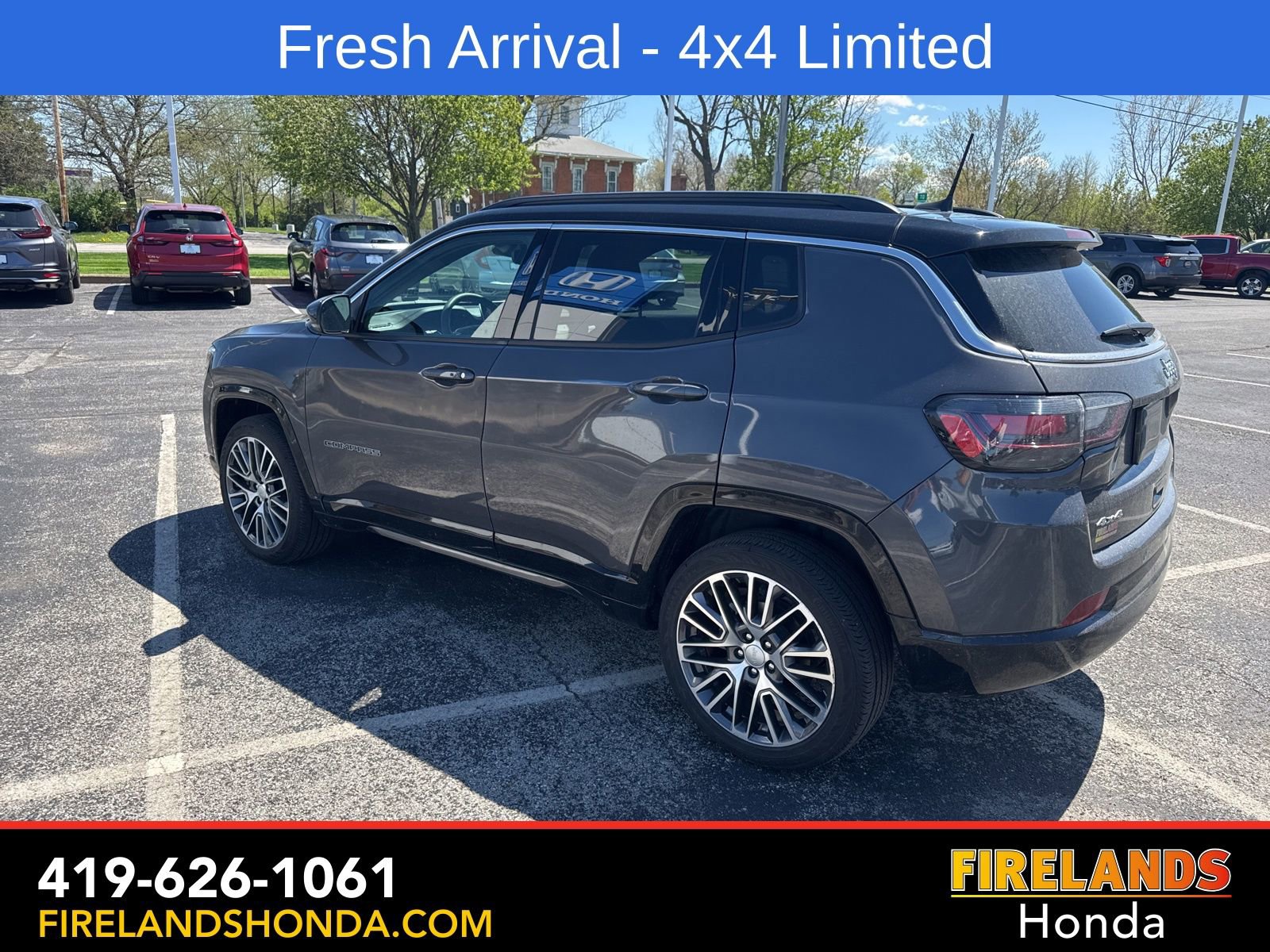 Used 2024 Jeep Compass Limited w/ Elite Group AWD/4WD image 3