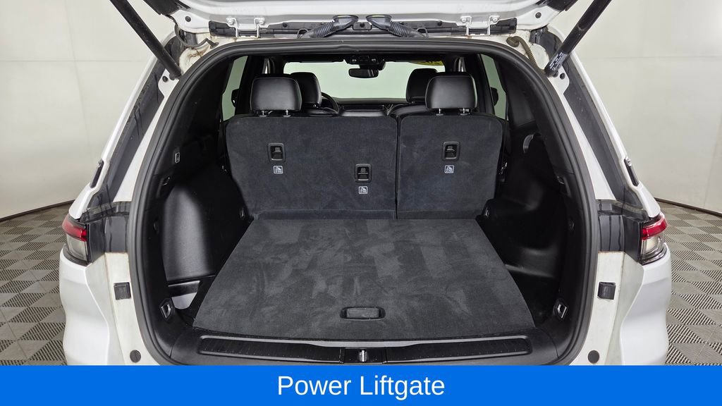 Used 2023 Jeep Grand Cherokee Altitude image 11