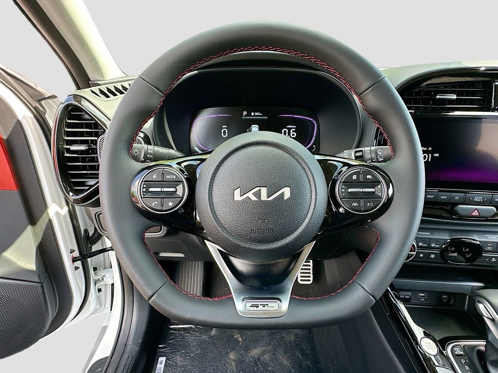 Used 2025 Kia Soul GT-Line FWD image 11
