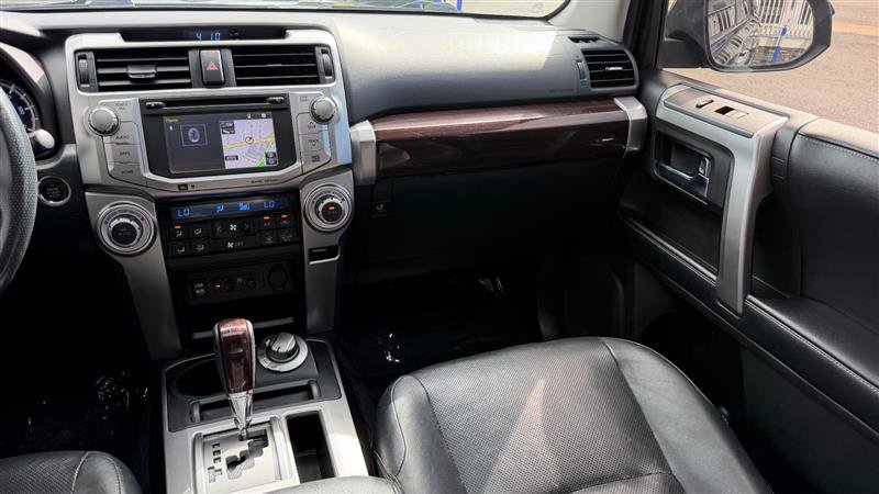 Used 2017 Toyota 4Runner Limited AWD/4WD image 18