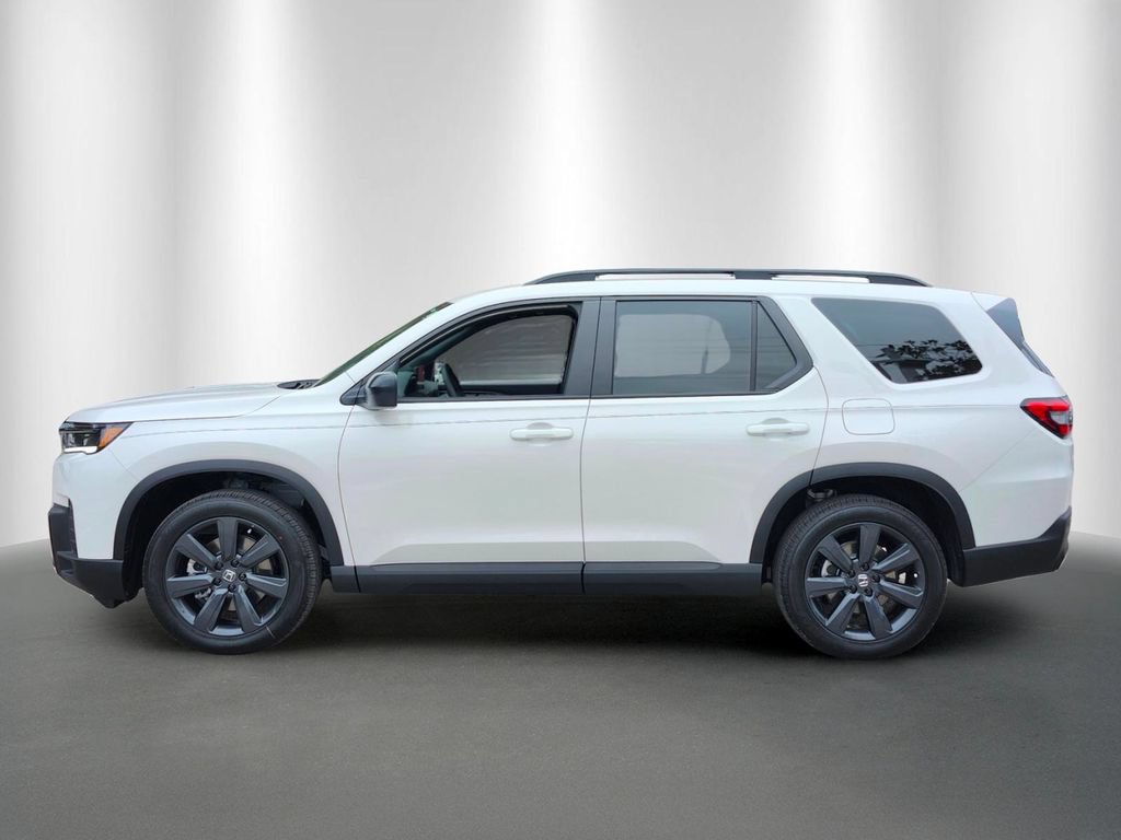 New 2026 Honda Pilot Sport image 4