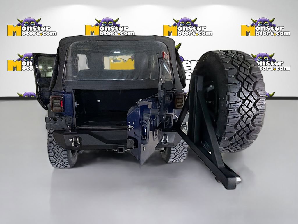 Used 2013 Jeep Wrangler Sport w/ Connectivity Group AWD/4WD image 23