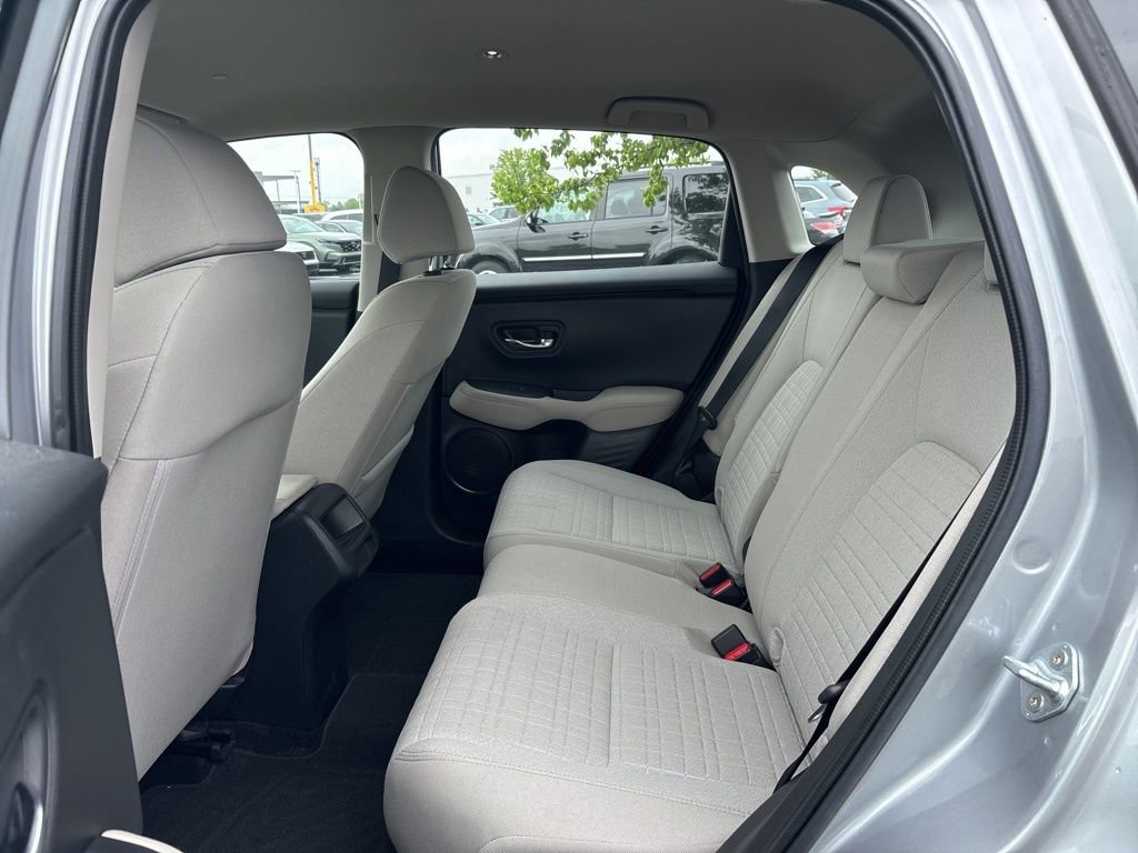 Used 2023 Honda HR-V LX image 14