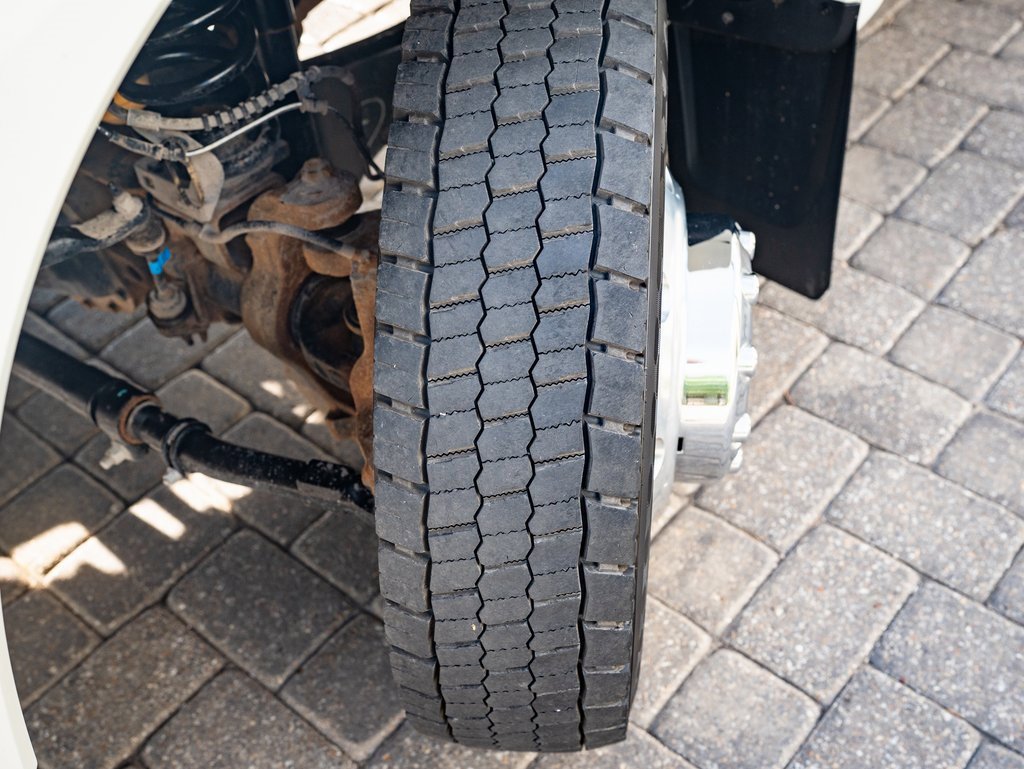 Used 2024 Ford F450 Limited w/ FX4 Off-Road Package image 44