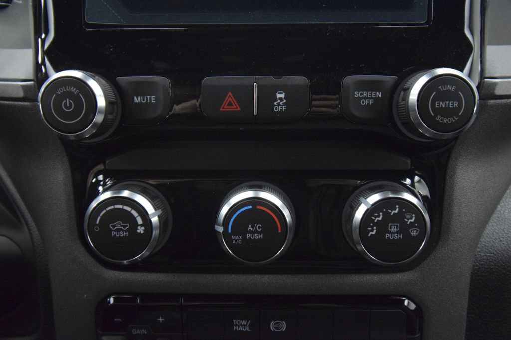 New 2026 RAM 5500 Tradesman w/ Chrome Appearance Group AWD/4WD image 24