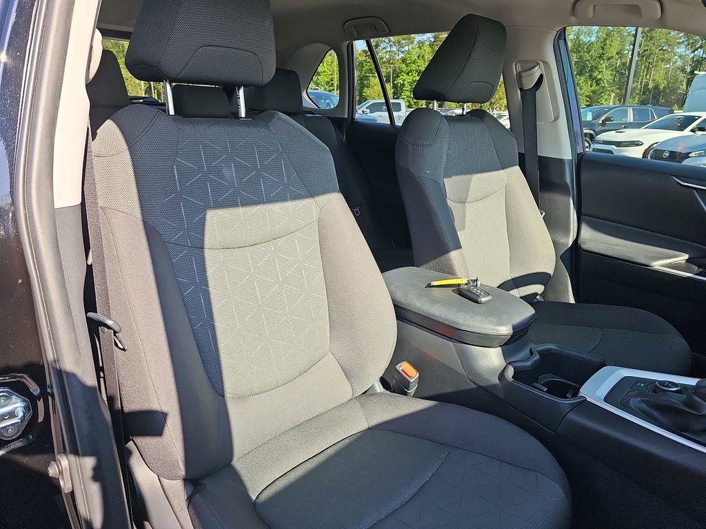 Used 2024 Toyota RAV4 AWD Hybrid image 14