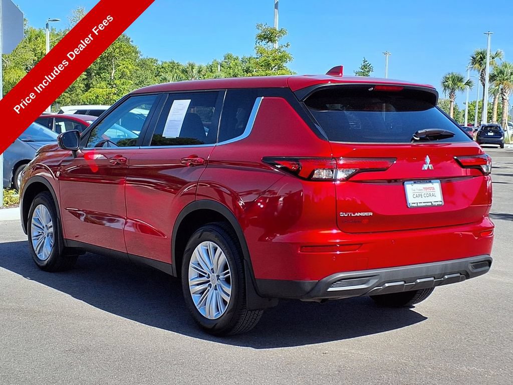 Used 2024 Mitsubishi Outlander ES FWD image 5