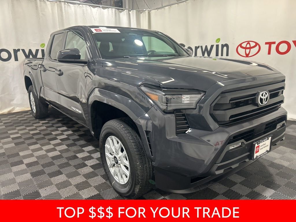 Used 2025 Toyota Tacoma SR5 image 2