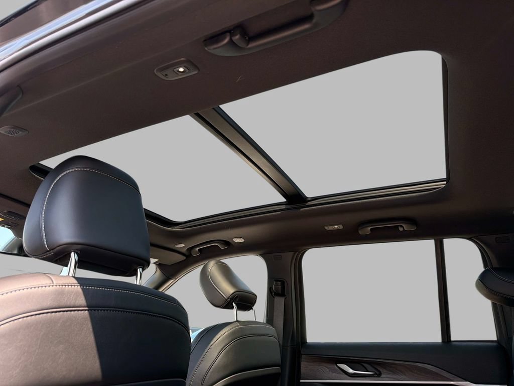 New 2026 Jeep Grand Cherokee Limited AWD/4WD image 8