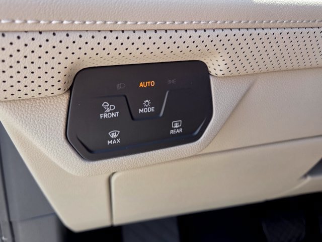 New 2026 Volkswagen Atlas SE FWD image 25