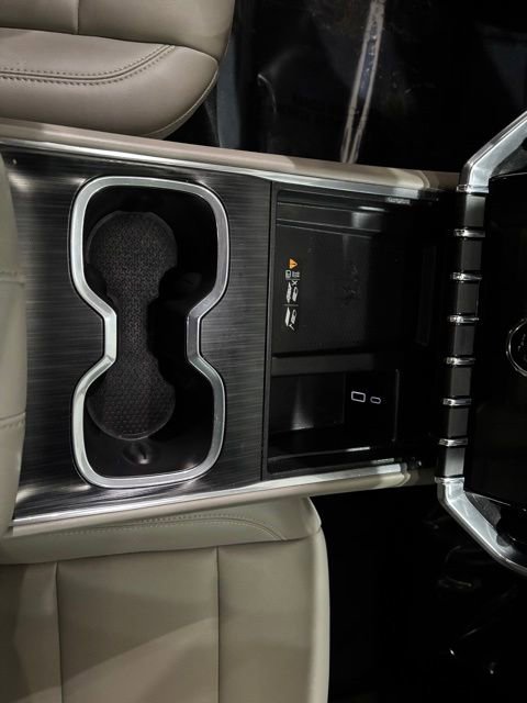 Used 2024 GMC Acadia Elevation w/ Black Edition AWD/4WD image 17