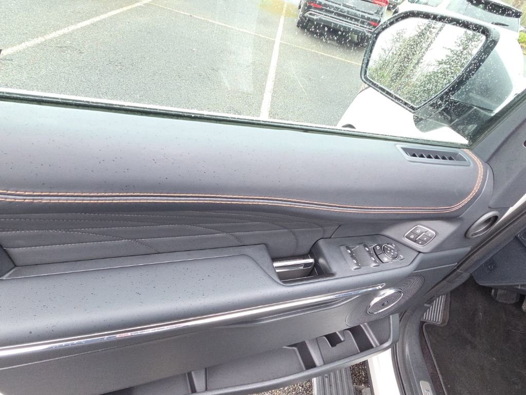 Used 2022 Ford Expedition Max Platinum image 11