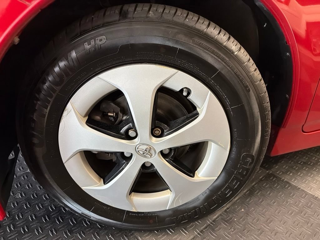 Used 2012 Toyota Prius Two FWD image 4