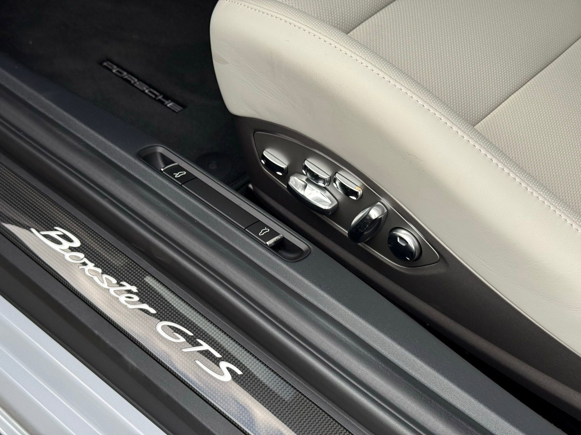 New 2025 Porsche 718 Boxster GTS RWD image 30