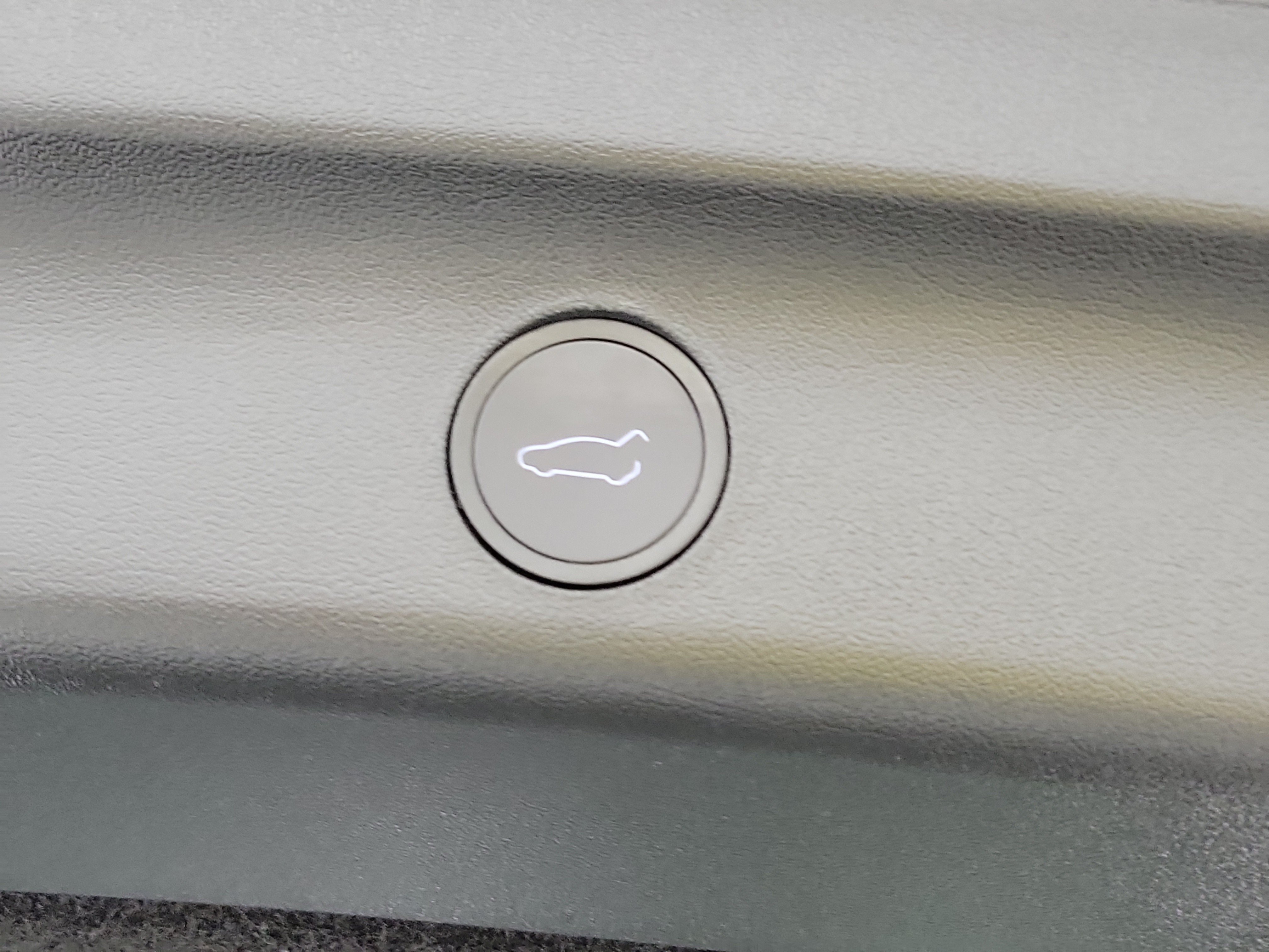 Used 2023 Tesla Model Y Long Range AWD/4WD image 9