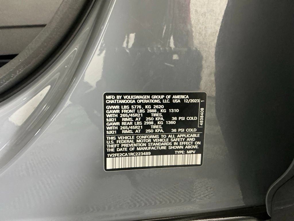 Used 2024 Volkswagen Atlas Cross Sport SEL Premium R-Line AWD/4WD image 34