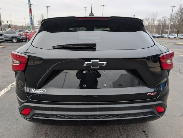 Used 2024 Chevrolet Trax RS image 4