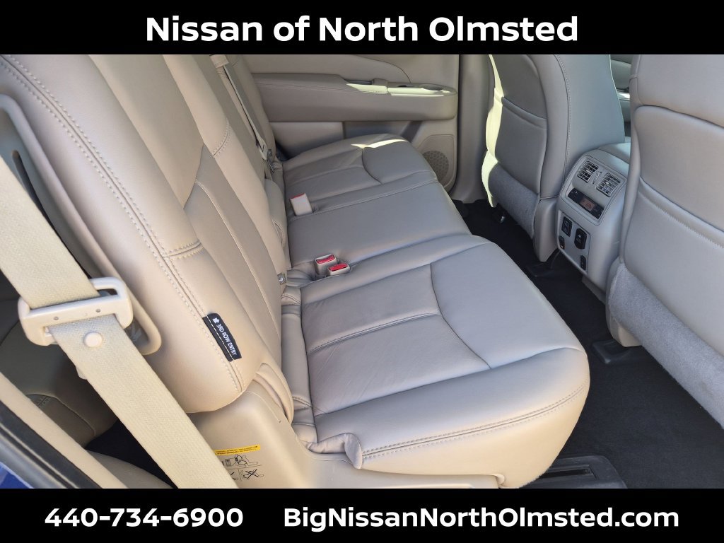 Used 2018 Nissan Pathfinder SL w/ SL Premium Package AWD/4WD image 26