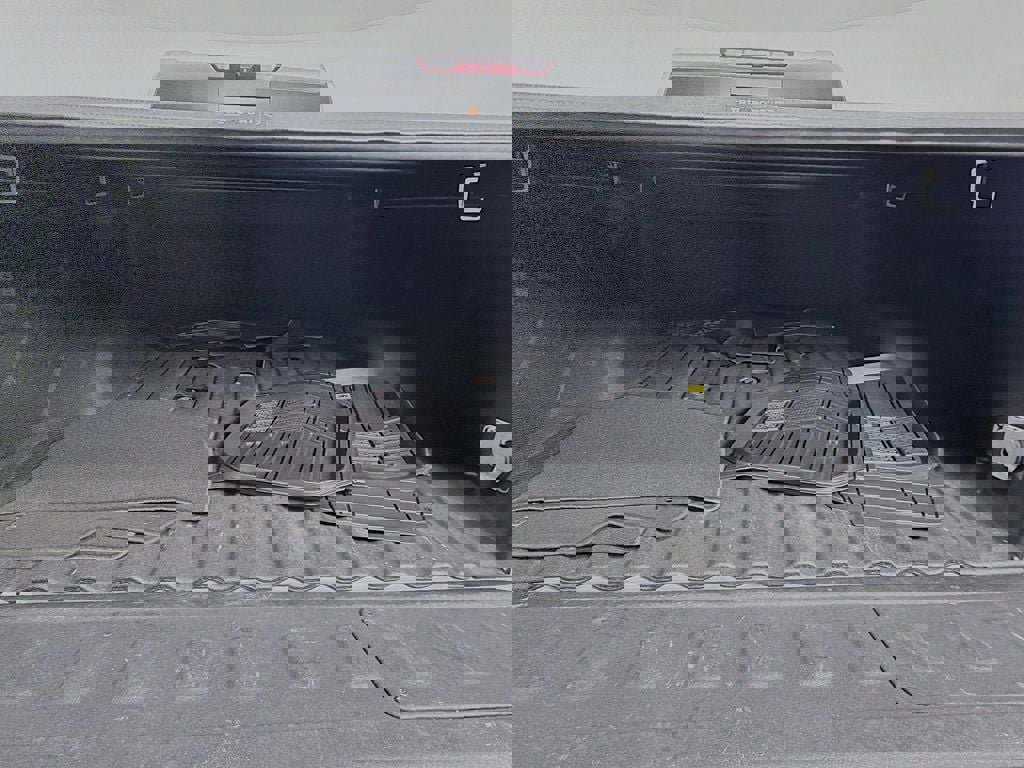 Used 2022 Chevrolet Silverado 3500 High Country image 29