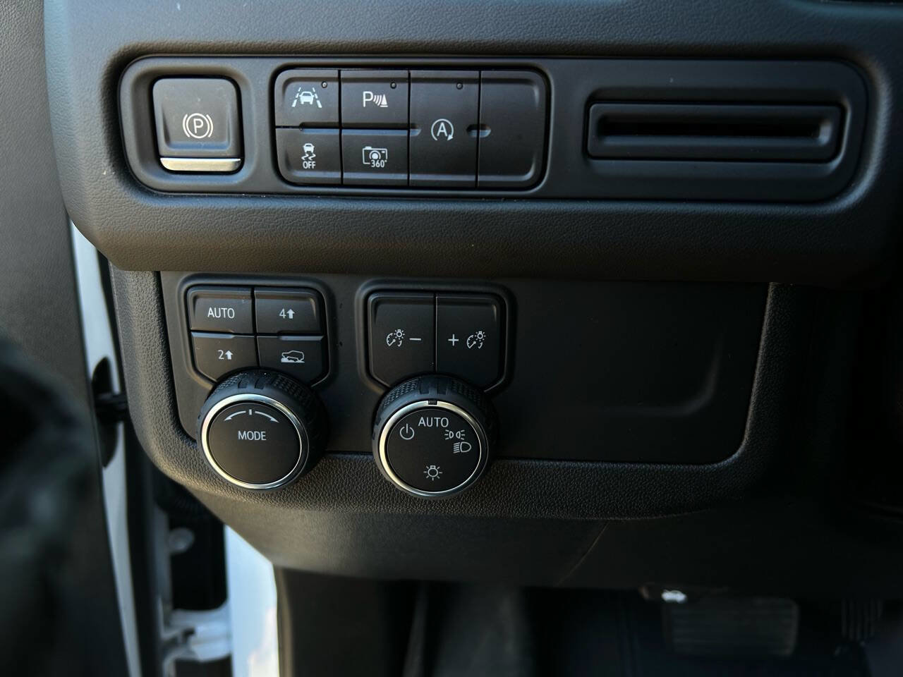 Used 2023 Chevrolet Tahoe RST image 39