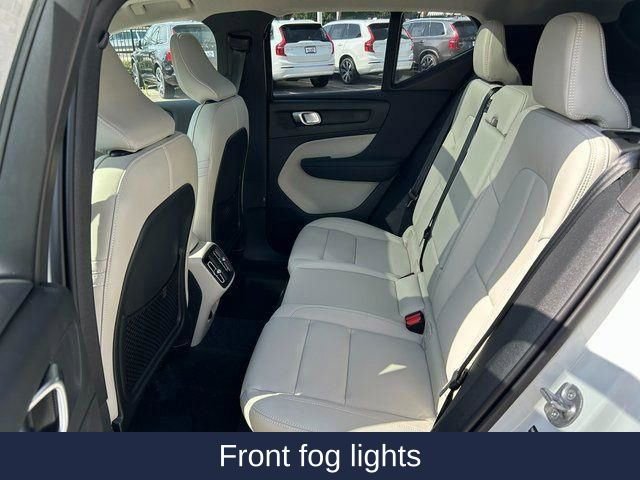 New 2025 Volvo XC40 B5 Ultra w/ Protection Package image 24