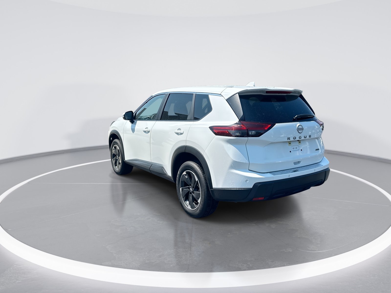 Used 2026 Nissan Rogue SV AWD/4WD image 7