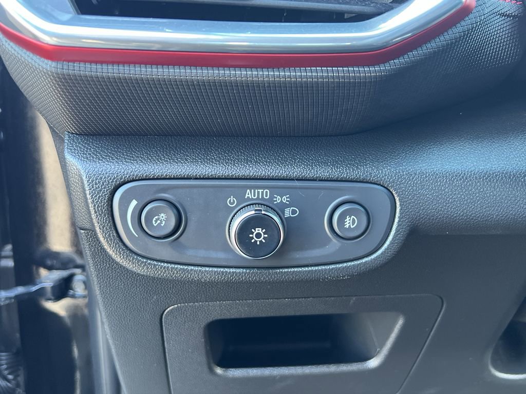 Used 2023 Chevrolet TrailBlazer RS w/ Convenience Package image 14