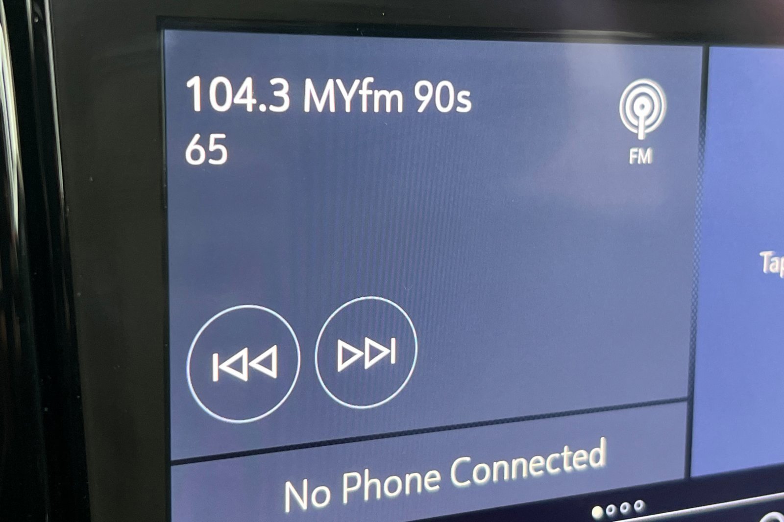 Used 2021 Chevrolet Traverse Premier w/ Redline Edition image 17