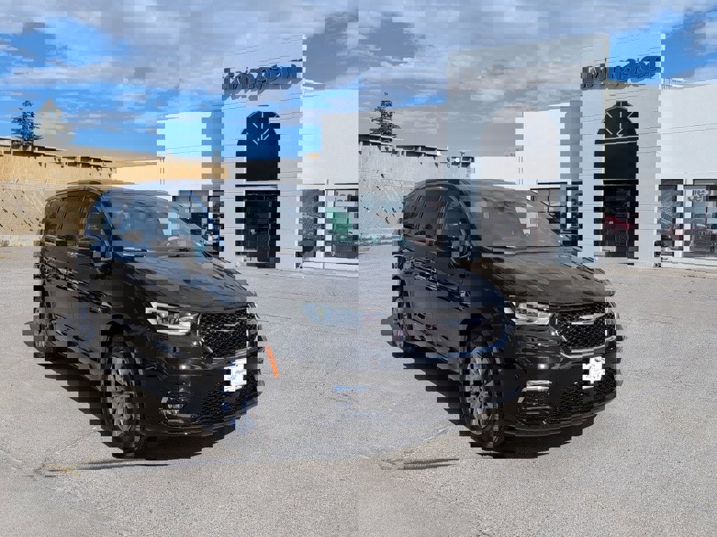 New 2026 Chrysler Pacifica Select image 22