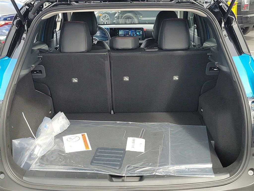 New 2026 Nissan Kicks SR w/ SR Premium Package image 17