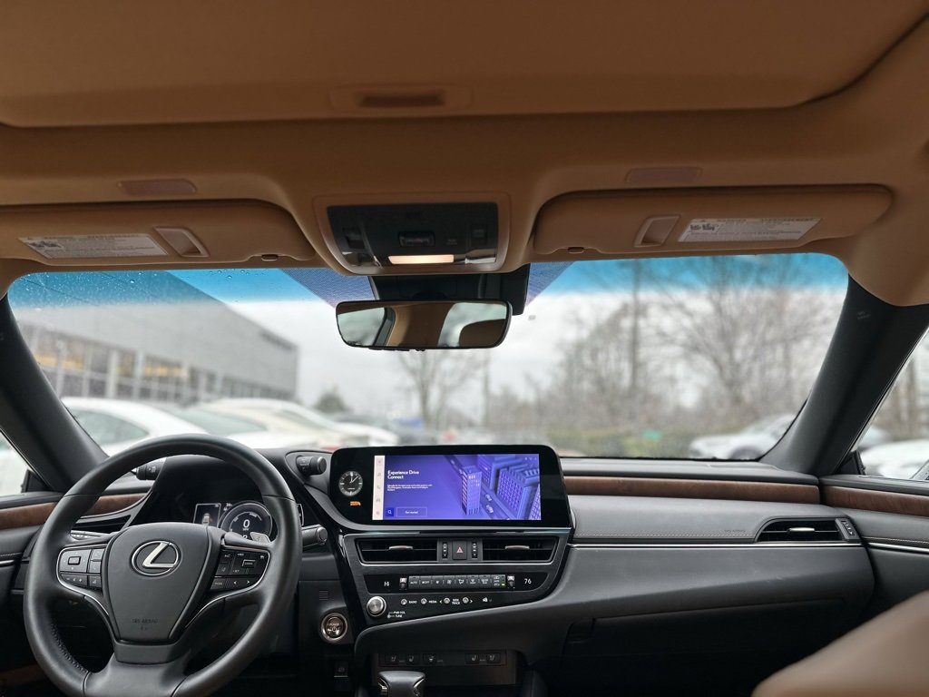 Certified 2023 Lexus ES 300h w/ Premium Package image 7