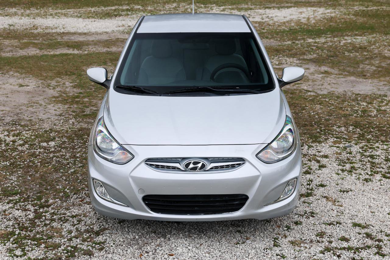 Used 2013 Hyundai Accent GLS image 17