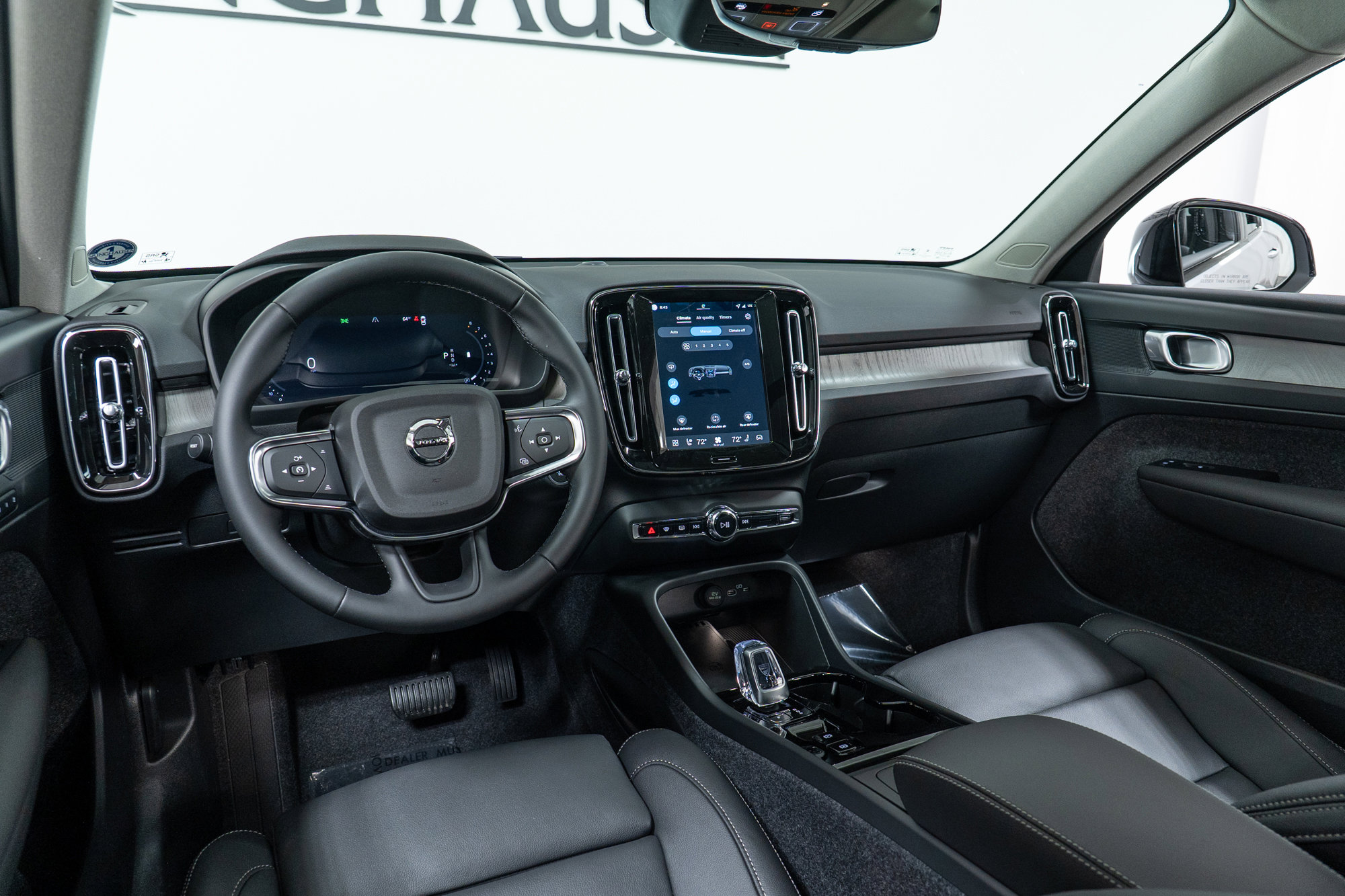 New 2026 Volvo XC40 B5 Plus w/ Protection Package Premier image 16