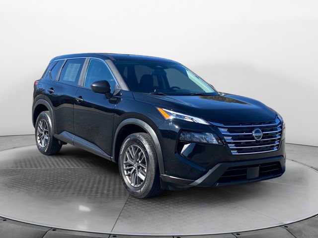 Used 2024 Nissan Rogue S image 7