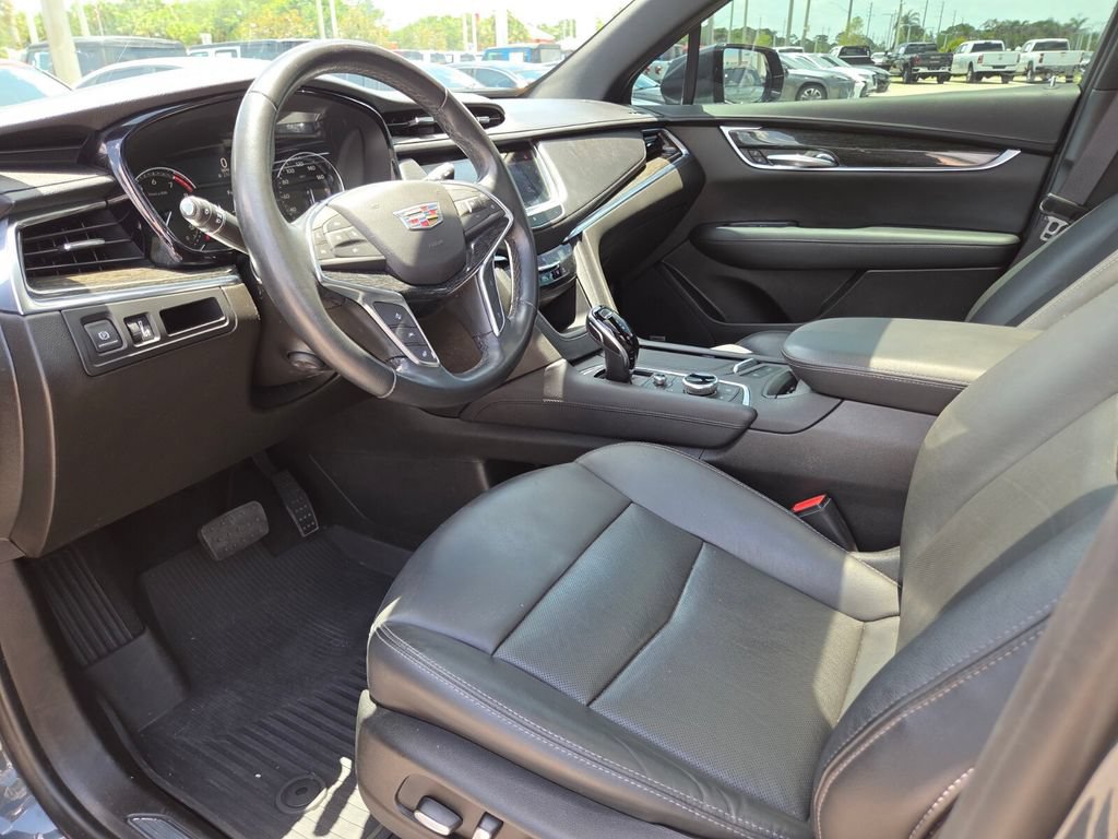 Used 2021 Cadillac XT5 Premium Luxury FWD image 28