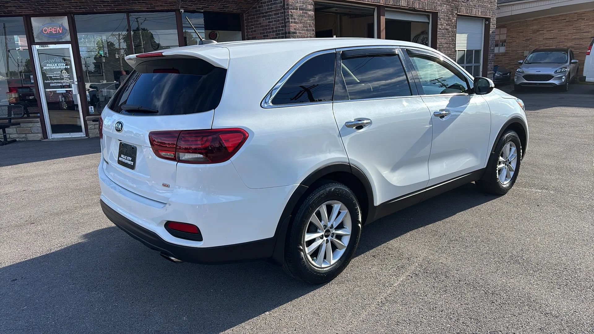 Used 2020 Kia Sorento L FWD image 16