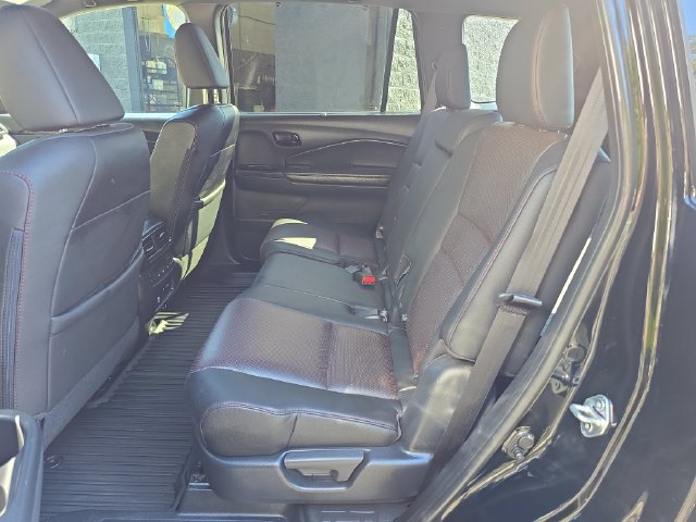 Used 2024 Honda Passport Black Edition image 25