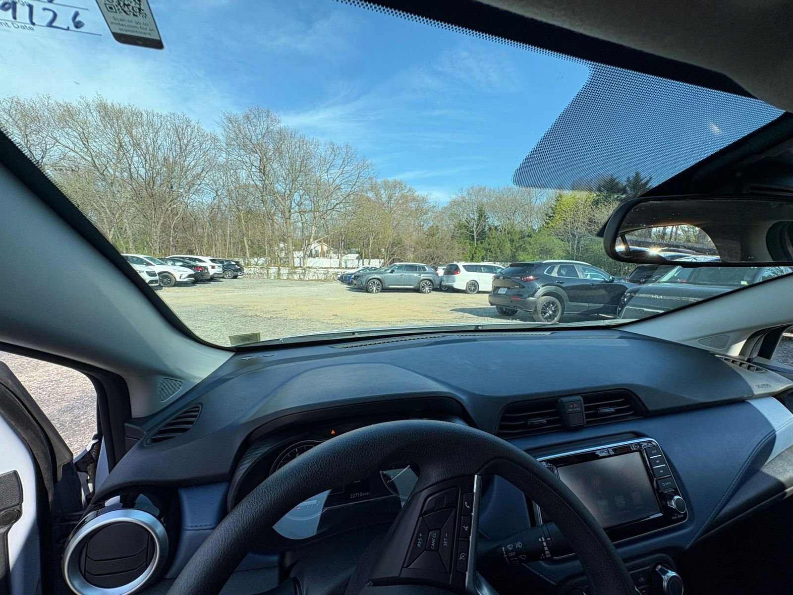 Used 2025 Nissan Versa SV FWD image 30