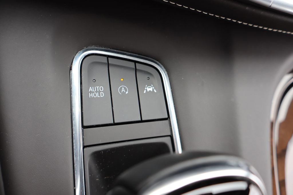 Used 2024 Cadillac Escalade Sport Platinum w/ LPO, ONYX Package image 12