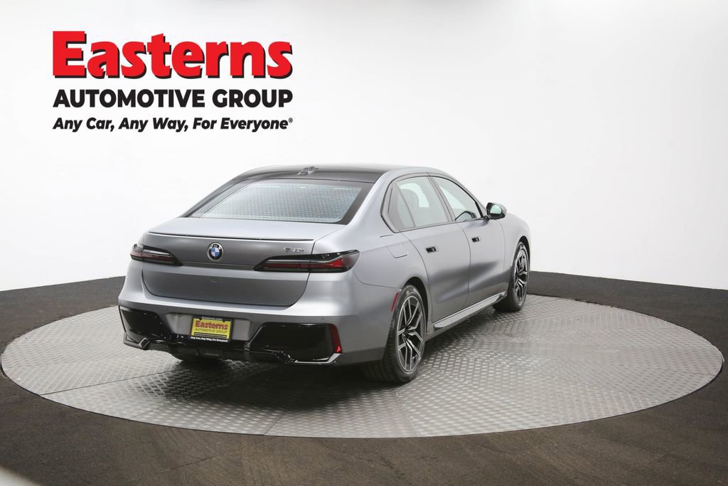 Used 2023 BMW 740i w/ Executive Package image 43
