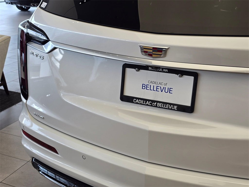 New 2025 Cadillac XT6 Sport w/ Technology Package image 14