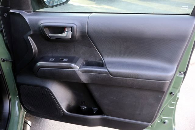 Used 2022 Toyota Tacoma TRD Sport image 21